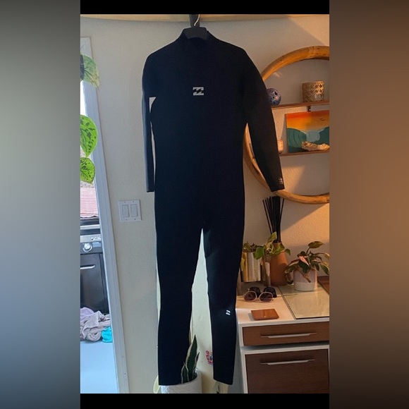 Billabong Long Sleeve Surfing Water Shorts Wetsuit Size XXL - Picture 2 of 13